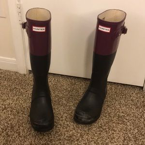 Hunter Rain Boots - black/purple